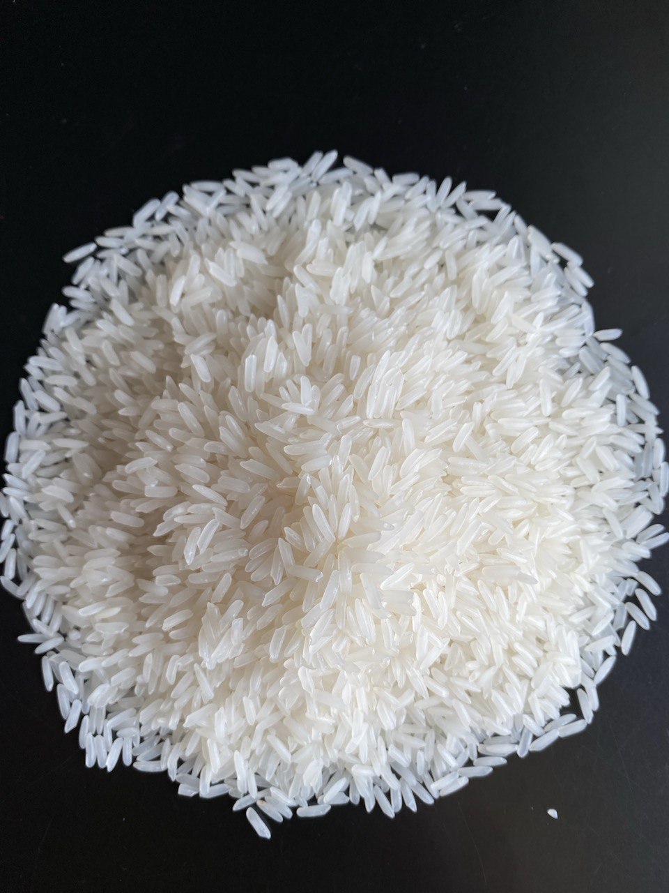 Local Varieties, Guarantors of Biodiversity